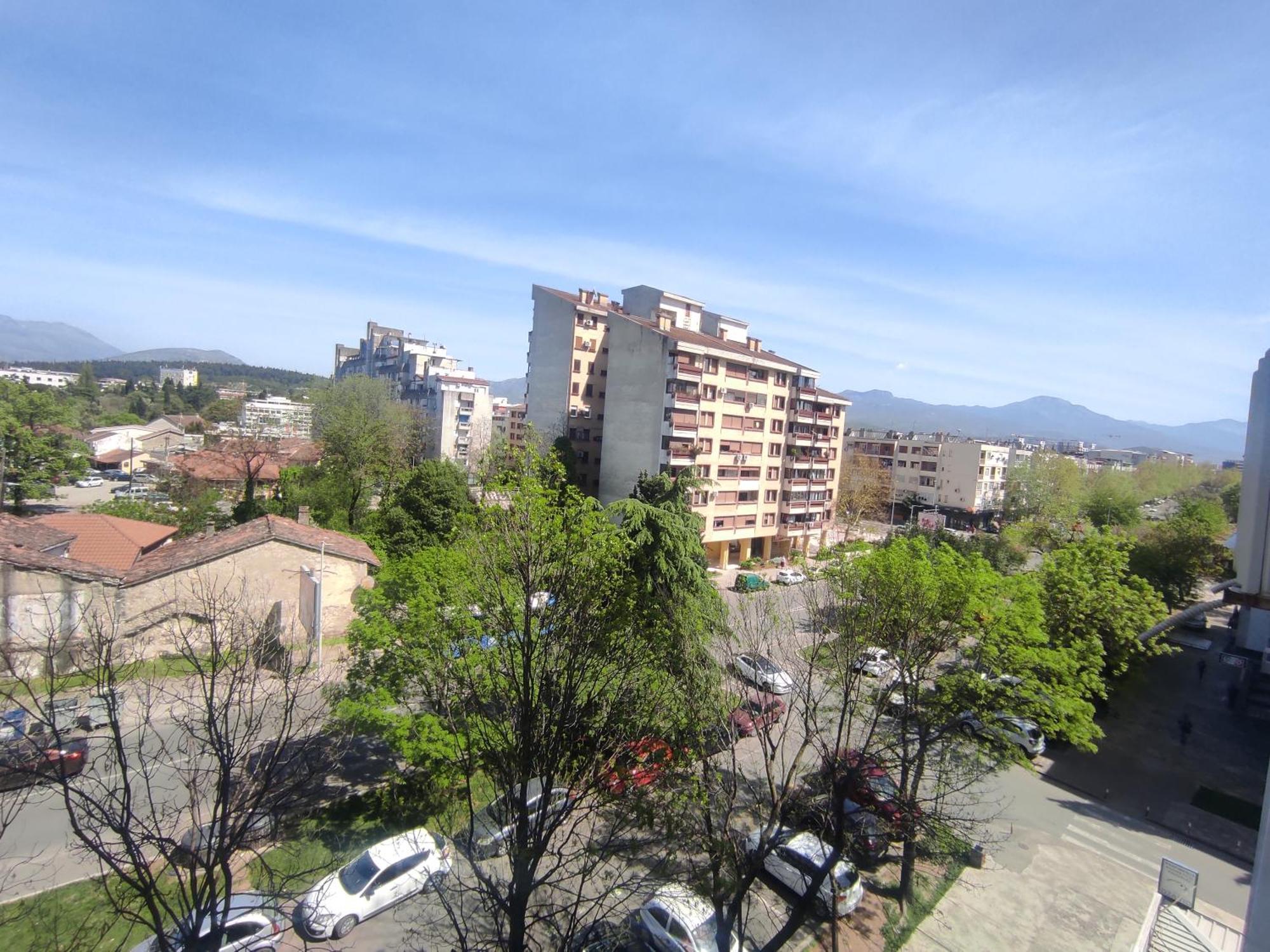 Apartment Clock Tower Подгорица Экстерьер фото